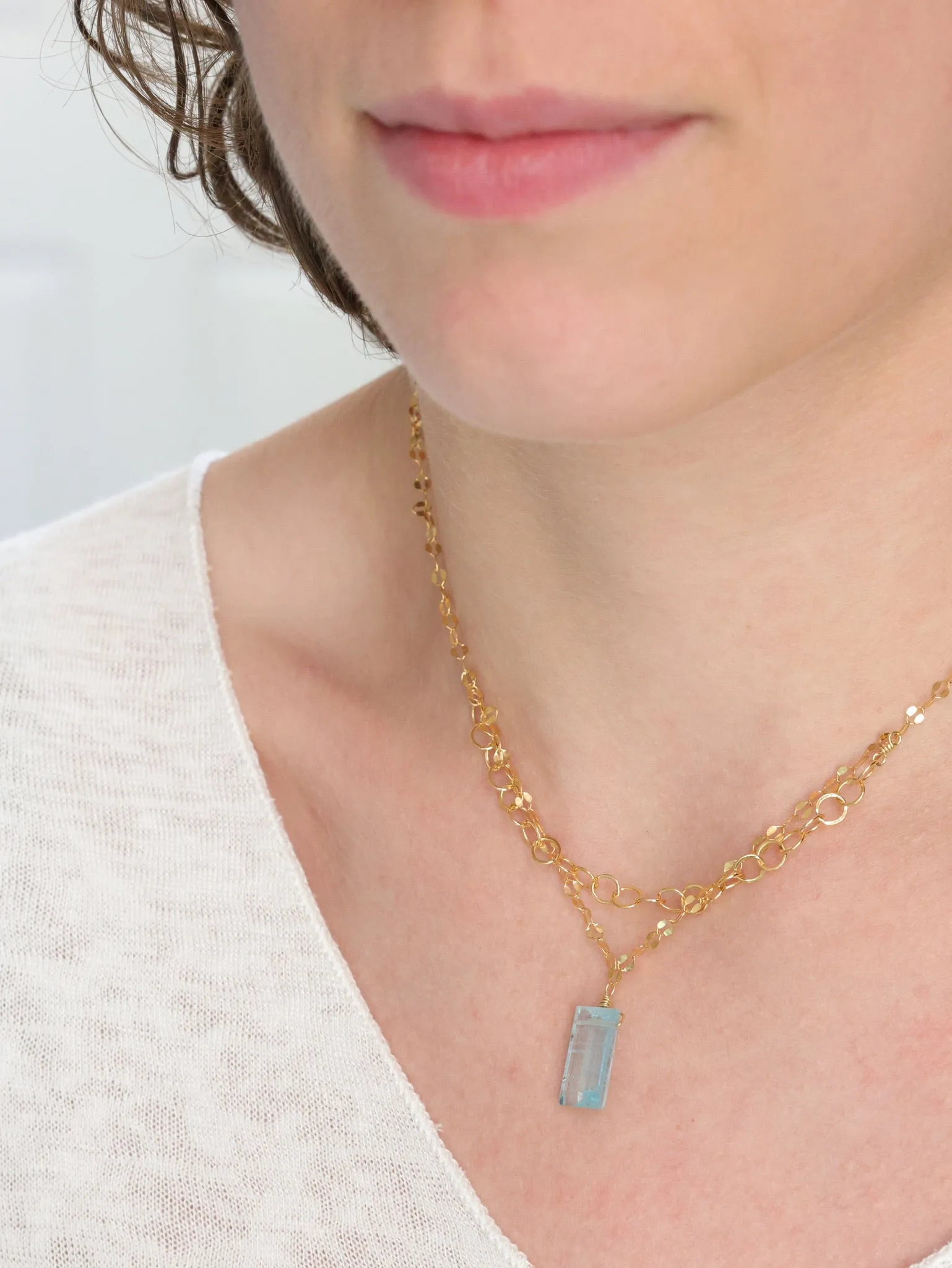 Aquamarine Fancy Cut Single Chain nh Necklace in Gold