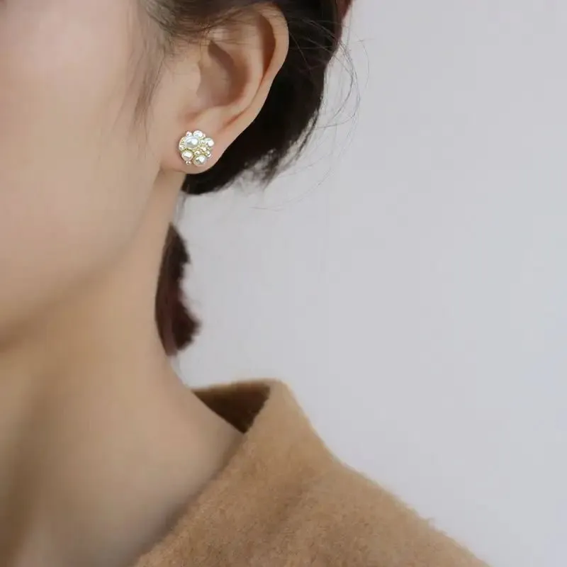Pearl Cluster Magnetic Earrings