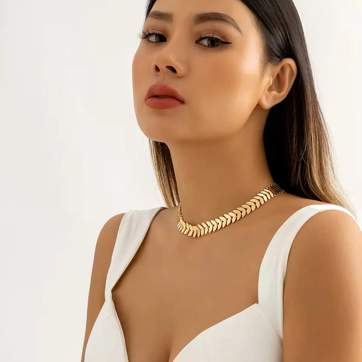 Rome Aesthetic Fishbone Chain Choker Necklace