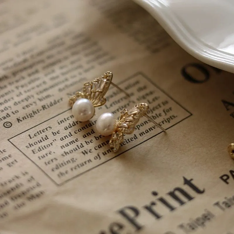 Sweet Butterfly Pearl Earrings