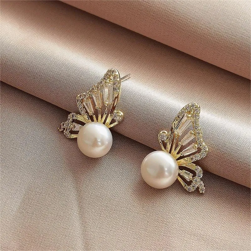 Sweet Butterfly Pearl Earrings