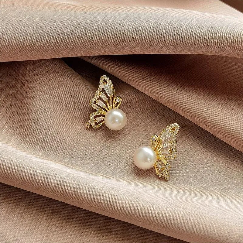 Sweet Butterfly Pearl Earrings